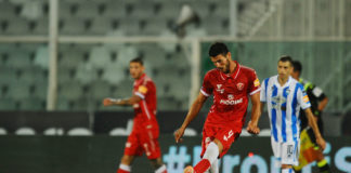 Ex grifoni: Acampora da Caserta, Goretti cerca ancora Carraro. Ufficiale l'arrivo al Benevento della mezzala, il Cosenza del d.s. perugino sulle tracce del regista classe '98