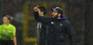 Grifo: bravo Caserta, meno alcuni "superstiti". Il tecnico, con il materiale a disposizione, è riuscito a dare una scossa. Prestazioni insufficienti per molti reduci della retrocessione. Ora dal mercato subito altri rinforzi