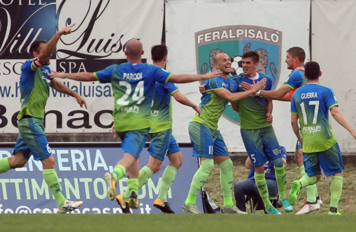 Feralpi da 10, Grifo in punizione all'Inferno. I lacustri espugnano Cesena e volano al comando della classifica. Il Perugia continua nel solco della scorsa stagione