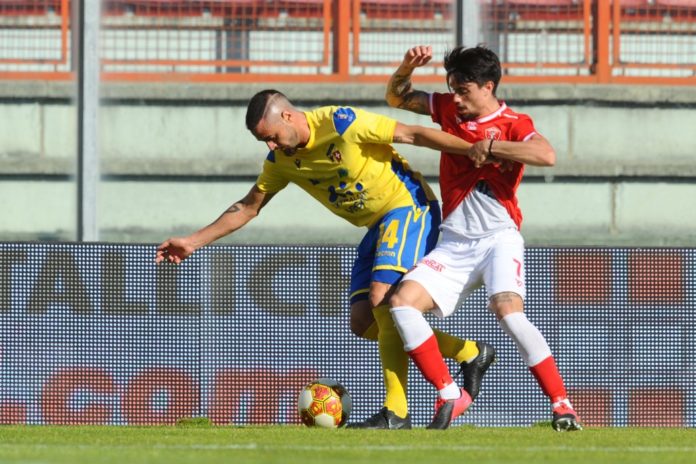 Recupero inVano: a Fermo è solo 1-1. Elia la apre e si fa male, entra Vano e si fa espellere. Nella ripresa il pari marchigiano ad opera di Boateng