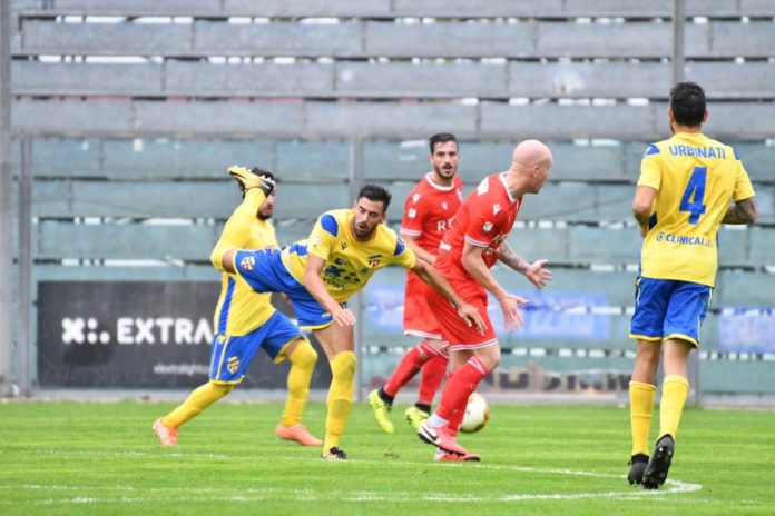 Zoom sull'avversario: è una Fermana da allarme rosso. I marchigiani, fanalino di coda con un solo punto, al Curi senza Manetta e bomber Cognigni