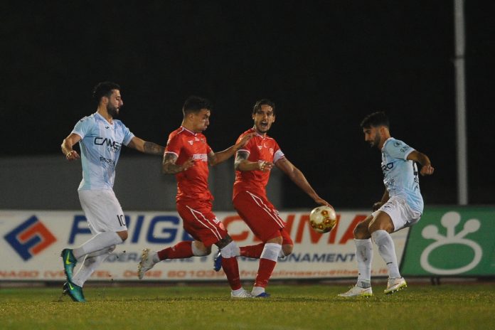 Lavagna tattica: squadra a immagine e somiglianza del mister. Ora la squadra ha l'atteggiamento che chiede Caserta. Sul piano del gioco si può fare di più, ma accontentiamoci