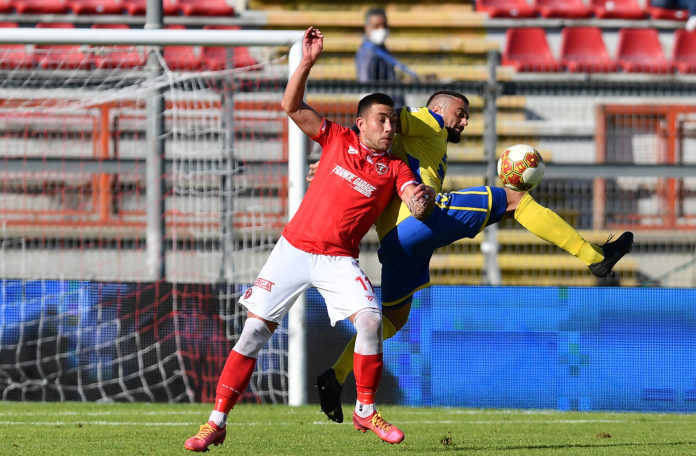 Grifo, bollettini medici: stop di 3 settimane per Minesso e Murano. Lesioni muscolari per i due attaccanti. Trauma per Crialese