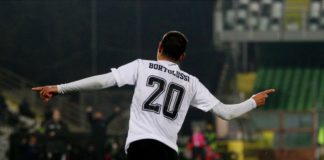 Bortolussi sempre più leader dei cannonieri. Pesaro: che combini? L'attaccante del Cesena mette a segno una doppietta che inguaia proprio i marchigiani. Vis: sul banco degli imputati il presidente Bosco