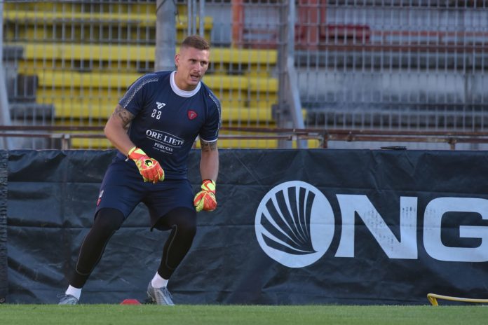 Grifo: Fulignati torna tra i convocati. Dopo qualche giorno ai margini della rosa, il portiere sarà in panchina col Sudtirol. Out Rosi, Di Noia e Vano