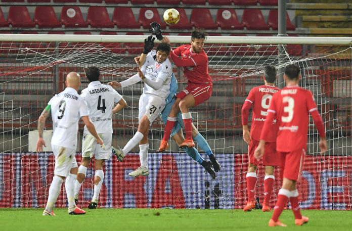 4-3-3 Vannucchi; Germano, Rossettini, Kresic, Curcio; Della Latta, Ronaldo, Hraiech; Chiricò, Nicastro, Jelenic