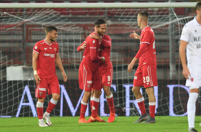 L'estate di San Martino sorride al Grifo. Caserta e i suoi ragazzi riscattano in pieno una partenza balbettante: col Padova ottimo l'inserimento di Bianchimano, difesa e Sounas fondamentali. Adesso il Carpi