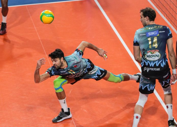 Il 'tour de force' della Sir prosegue a Padova. Perugia si rituffa in campionato con il match in casa dei veneti di lunedì 14 