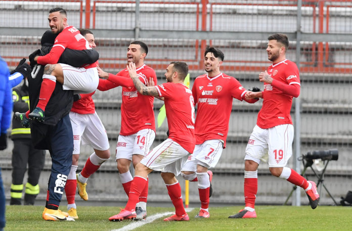 Lavagna tattica: l'effetto Caserta coinvolge altri due giocatori. Il match col Mantova consegna un Falzerano e un Bianchimano psicologicamente rivitalizzati: evidenti i meriti del tecnico