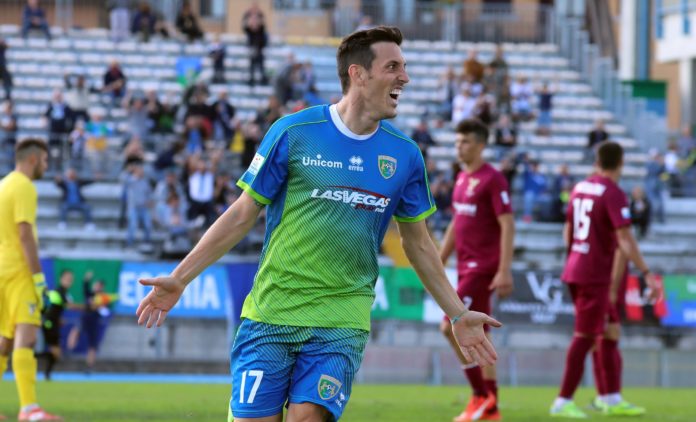 L'avversario: una Feralpi che farà Guerra al Grifo. I lombardi riabbracciano l'attaccante piacentino che fa ritorno dal Vicenza. Ma fuori casa i leoni del Garda faticano