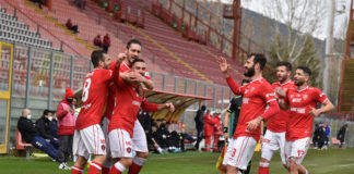 Il Grifo "pasteggia" sull'Arezzo. I biancorossi, a ora di pranzo, mettono al tappeto i toscani con le reti di Elia, Falzerano e Kouan