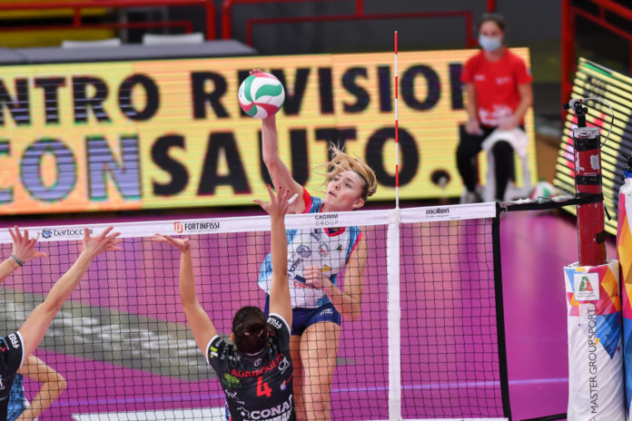 Bartoccini, niente da fare: Scandicci espugna il PalaBarton. Le ragazze dell'ex Sirio Barbolini trionfano per 3-1 sulle perugine. Capitan Angeloni: 