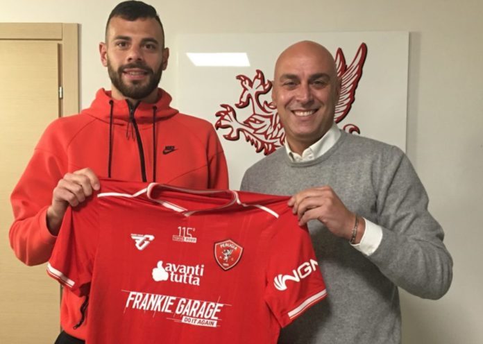 Ufficiale: Vano è un nuovo Grifone. L'attaccante si trasferisce al Perugia con la formula del prestito. Ora tutto su Biasci