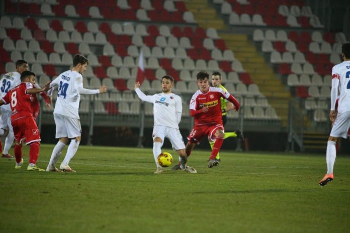 L'Imolese sul cucuzzolo del Paradiso, bene anche le tre di testa. I romagnoli a sorpresa espugnano Carpi con un 3-0. Sudtirol, Padova e Perugia corrono forte 