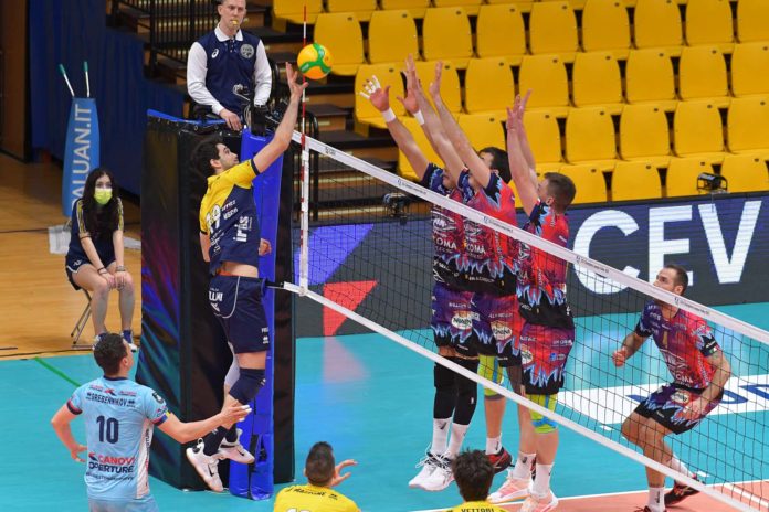 Shock Sir: crollo a Modena, ora serve un miracolo. Perugia cade 3-0 al PalaPanini, nella sfida di ritorno non c'è margine di errore