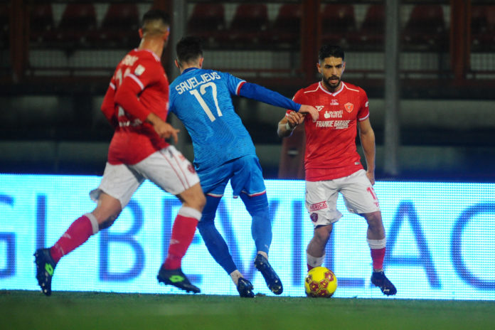 Il vagone Perugia rimane attaccato alla locomotiva. Sudtirol e Padova spingono forte, ma il Grifo non molla. Ora serve un ruolino di marcia quasi perfetto...