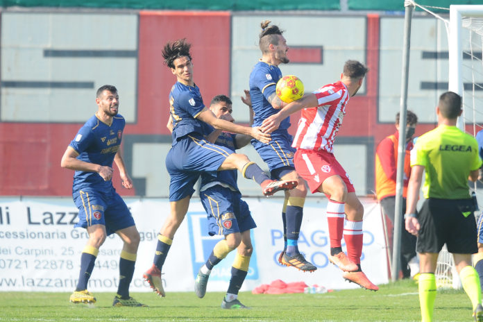 Lavagna Tattica: A Pesaro una gara sulle seconde palle. Bravo il Grifo ad adattarsi all'avversario e a mettere in pratica le indicazioni di Caserta