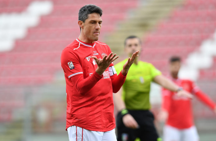 Biancorossi di scena in casa della Recanatese dell'ex Pagliari. Adamonis e Santoro tornano tra i convocati