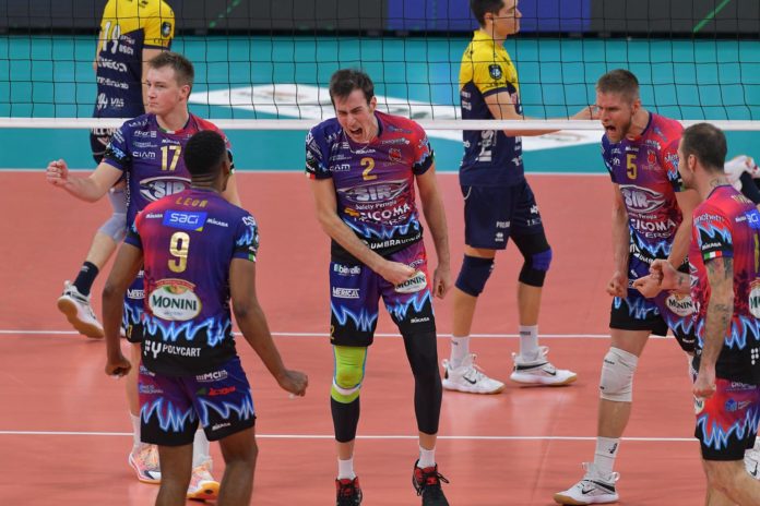 La Sir ce l'ha fatta: rimonta riuscita e Modena all'inferno. 3-0 + golden set, Perugia vola in semifinale di Champions