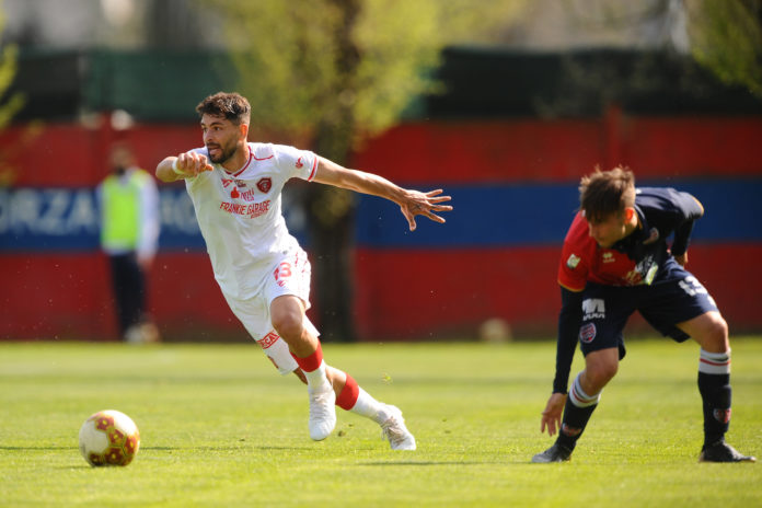 Perugia tra cessioni e occasioni. Il Grifo deve tagliare la rosa prima di intervenire ancora nel mercato. Intanto in B non mancano gli svincolati di lusso 