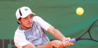 Memorial "Poppy Vinti": Gerini strappa applausi. L'alfiere di casa vittorioso sul napoletano Calvano nel primo turno di 'quali'. Eliminato Militi Ribaldi, avanti il thailandese Trongcharoenchaikul