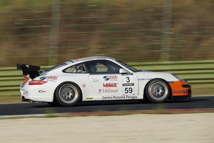 Porsche GT: i perugini a punti a Vallelunga. Buone le prove di Regni e Patumi nel circuito romano 