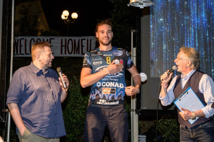 La Sir Safety Perugia torna a far festa… e che festa! Risate, musica e tanto altro al Poggio del Sole per i Sirmaniaci 