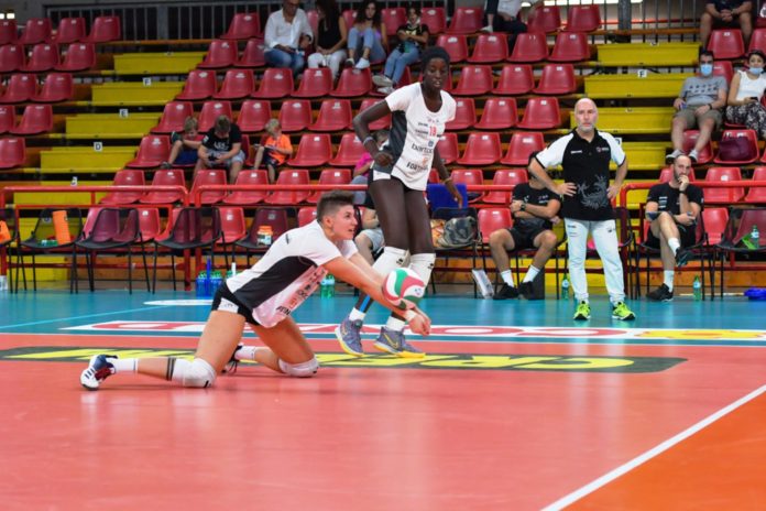 A Urbino la spuntano le marchigiane, al Palabarton le perugine. Coach Cristofani: 