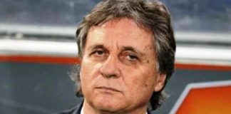 La moglie dell'ex tecnico del Perugia cade dal balcone e muore sul colpo 