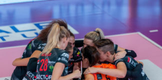 La squadra di Cristofani cerca i primi stagionali a Busto Arsizio. Diouf: "Contenta di tornare nel 'mio' palazzetto"