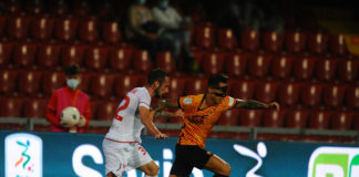 Il centrale può sostituire Lisi sulla fascia mancina. Carretta in vantaggio su Matos 