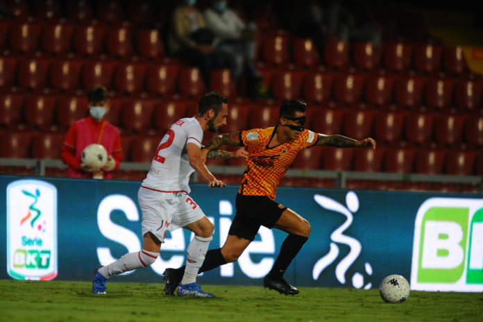 Il centrale può sostituire Lisi sulla fascia mancina. Carretta in vantaggio su Matos 