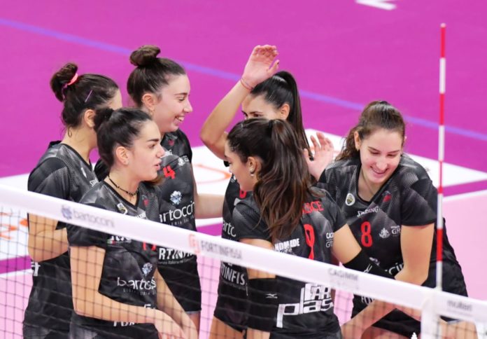 Le ragazze di Farinelli superano le tiberine al tie-break 