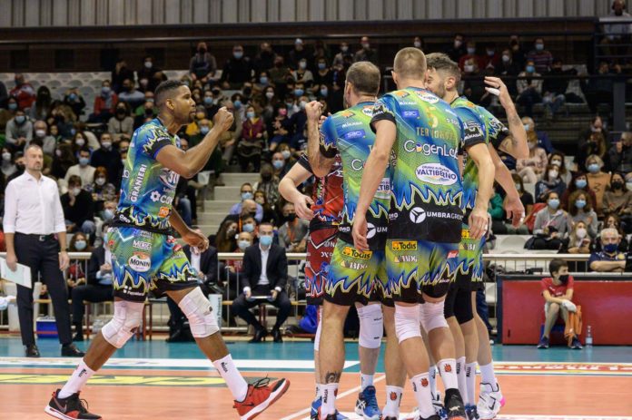 Fanalino di coda affondato per 3-0 sotto i colpi di Leon e compagni 