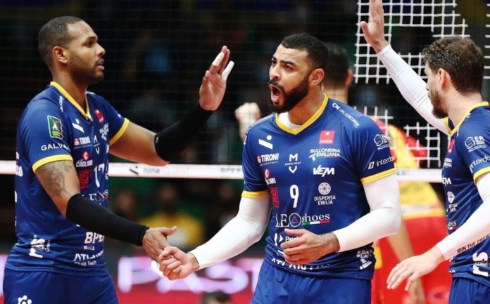 La Sir contro la chimera Ngapeth: 