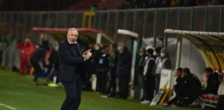 Il rendimento interno del tecnico toscano è il peggiore della storia del Perugia in Serie B. Ma da contraltare ci sono le statistiche in trasferta