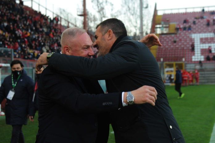 Perugia ottimo nella prima frazione: De Luca sbaglia un rigore, ma Kouan rimedia con rete di testa. Ternana fuori alla distanza anche grazie ai cambi