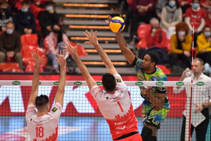 Al Palabarton in scena il recupero contro gli emiliani. Gas Sales alla ricerca del riscatto dopo il brutto k.o. con Taranto 