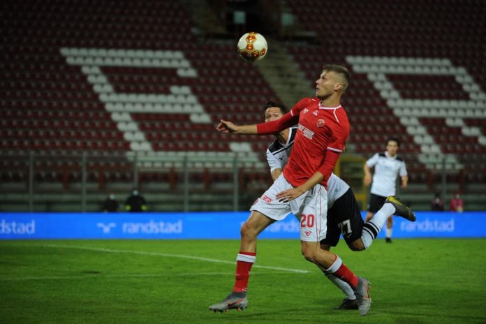 Il classe '96 ceduto ai laziali a titolo definitivo 