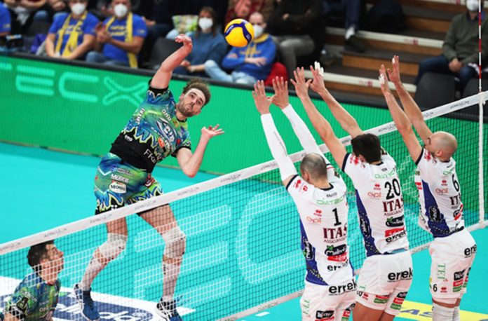 Perugia, priva di elementi importanti, cade al tie-break in casa dei dolomitici 