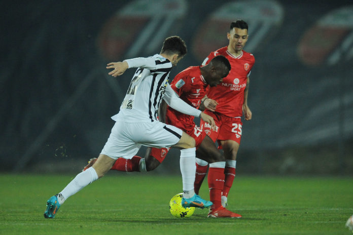 I due di nuovo in campo dopo il trionfo di Alessandria. Davanti torna la coppia Matos-De Luca