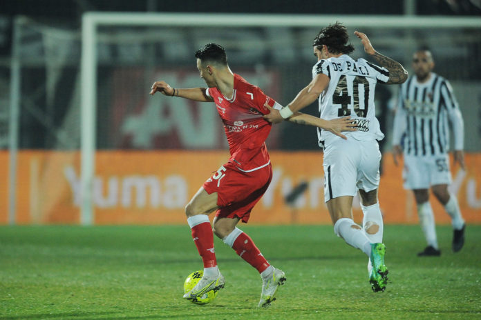 In tre per la regia, ballottaggi anche sulla sinistra e in attacco