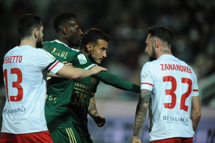 Ad Alessandria un Grifo ancora rimaneggiato mostra gli attributi ed esce da una brutta situazione. Ora la sfida col grande ex Caserta. Continua il silenzio d'oro di Santopadre, Bandecchi prenda spunto