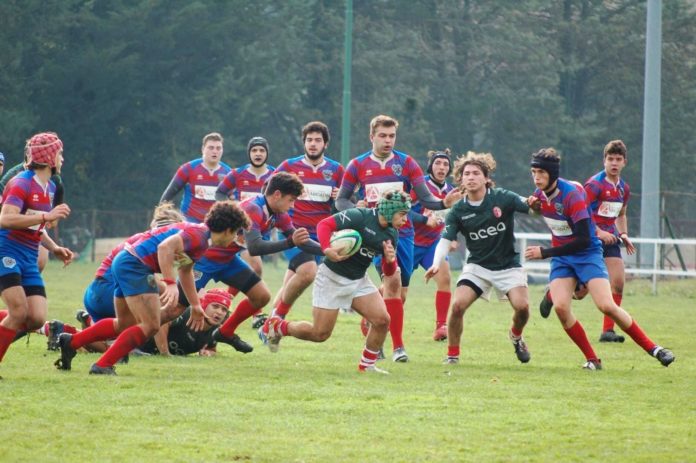 Il mediano di mischia analizza il momento della squadra nell’attesa della sfida con Pesaro che vale una stagione
