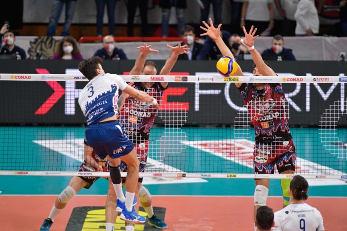 Coach Bernardi può recuperare Lagumdzija e Holt per la semifinale di Bologna 
