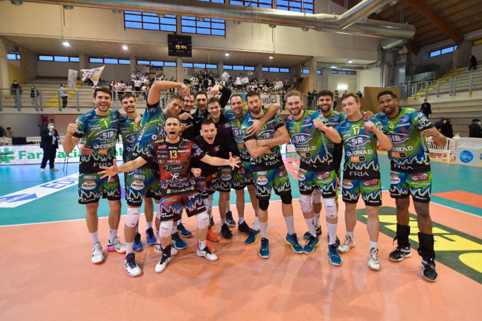 Perugia vince a Cisterna per 3-0 in gara 2. Adesso Modena