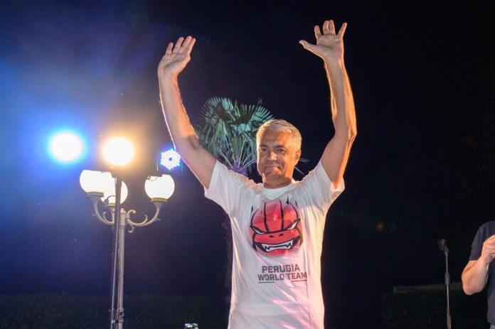 Formalizzati i tesseramenti dei componenti della rosa a disposizione di Coach Anastasi. E arriva la nuova 