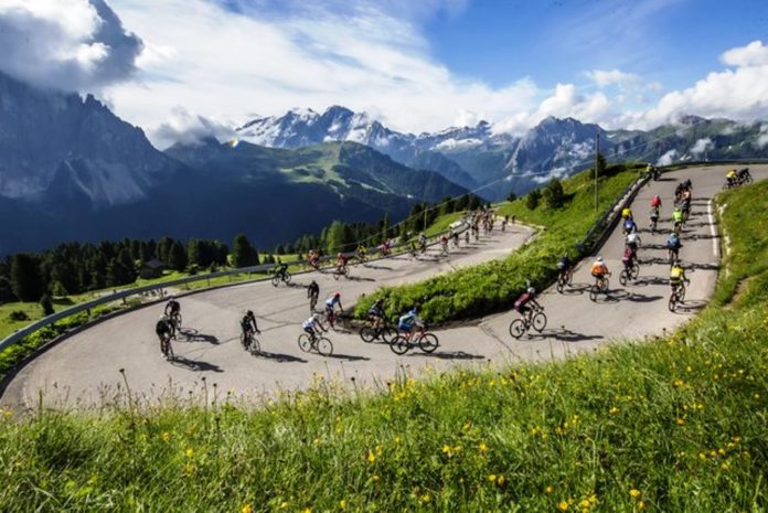 35esima edizione per la Maratona dles Dolomites-Enel. Tra i pedalatori umbri anche Fabrizio Ravanelli 