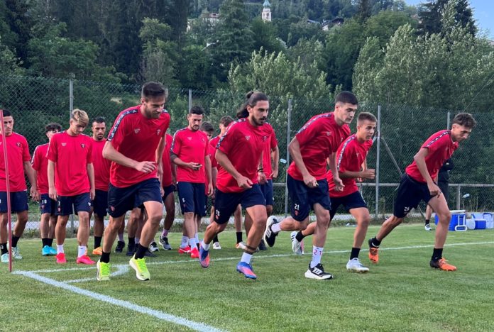 L'amichevole in diretta nei canali social del club partenopeo 