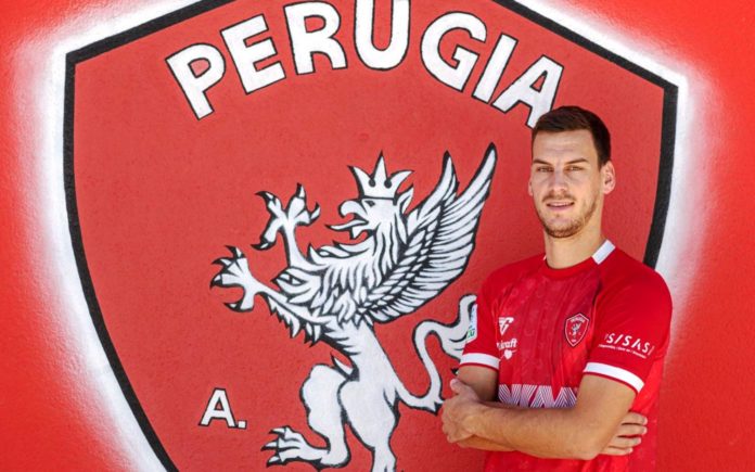 Il centrocampista serbo si trasferisce al Perugia a titolo definitivo 